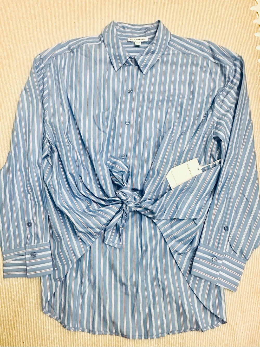 Women’s Relaxed Button - Picture 5 of 5